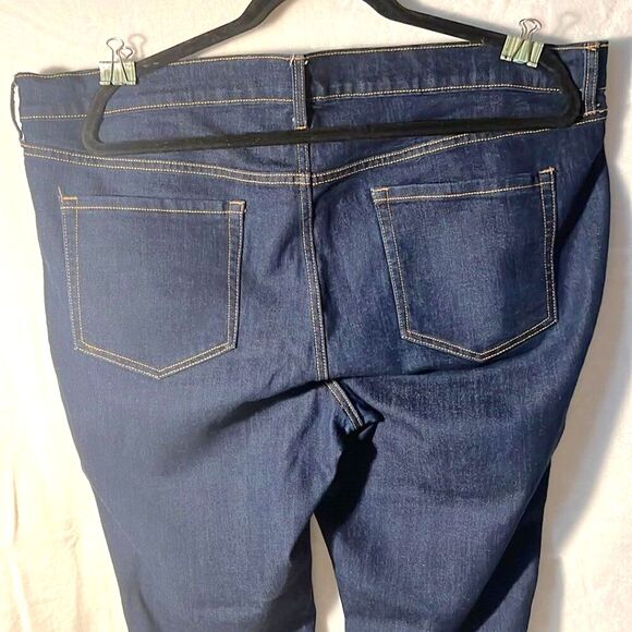 Mid-Rise Wow Boyfriend Straight Jeans - Size 18 - Picture 3 of 6